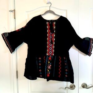 Plus size 24 Light weight boho top! Beautiful embroidery!